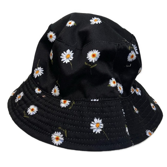 Alice+ Olivia Reversible Daisy & White Bucket Hat - Picture 3 of 5